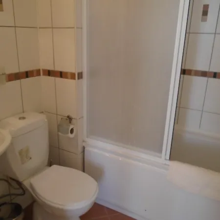 Отель Lakeside Garden Богазычи