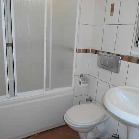 Lakeside Garden Богазычи