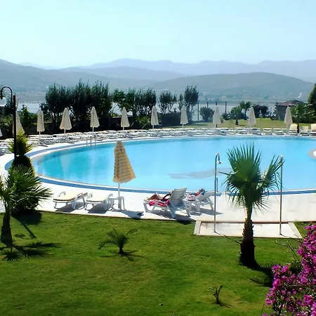 Отель Lakeside Garden Богазычи