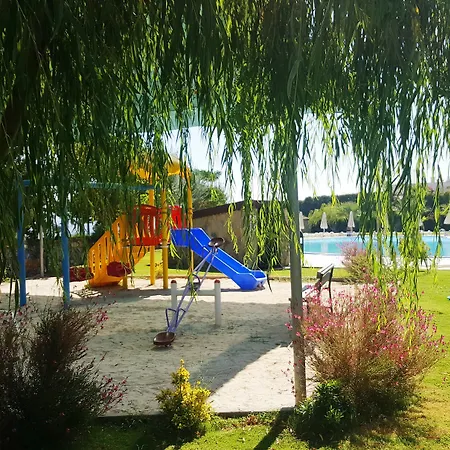 Отель Lakeside Garden Богазычи