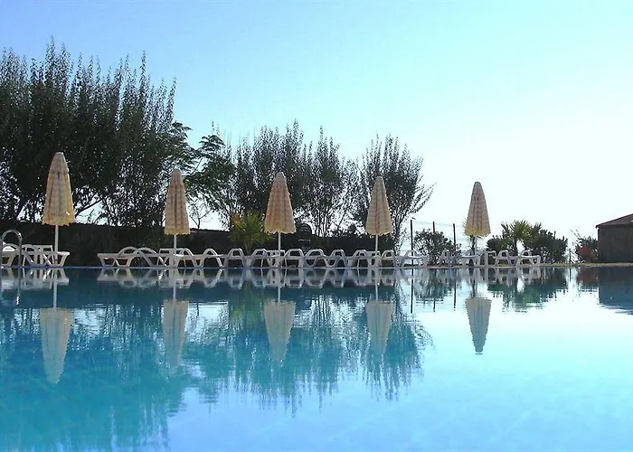 Lakeside Garden Otel