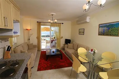 Otel Lakeside Garden