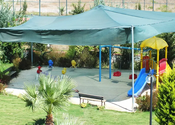 Otel Lakeside Garden