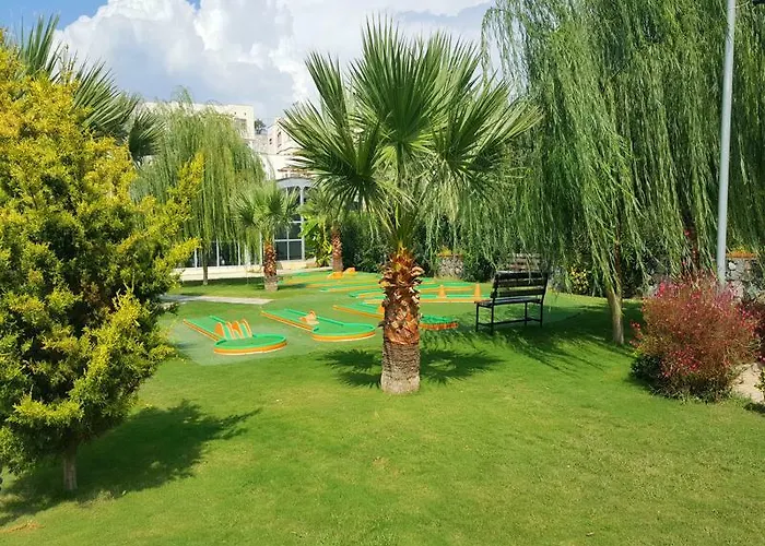 Hotel Lakeside Garden *