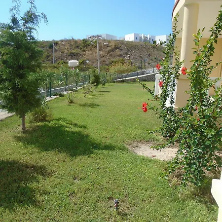 Lakeside Garden ホテル *