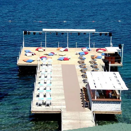 ホテル Lakeside Garden *