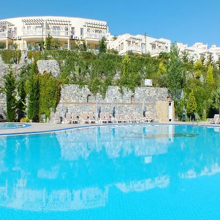 Lakeside Garden Hotel