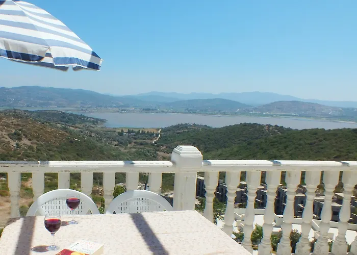 Otel Lakeside Garden *